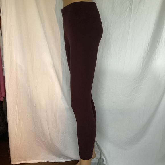 Sweaty Betty All Day 7/8 Contour Leggings - Butter Soft. Eggplant. M. - Picture 2 of 5